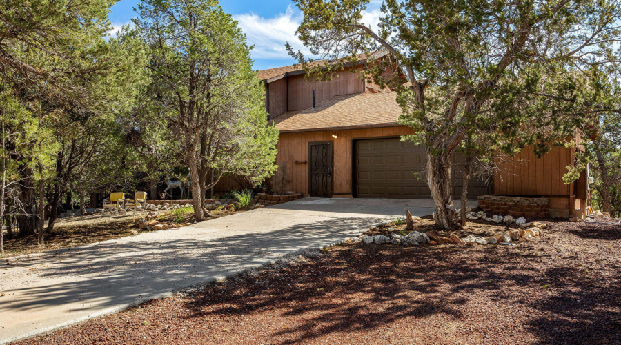 1586EchoCir-HeberOvergaard-AZ-4