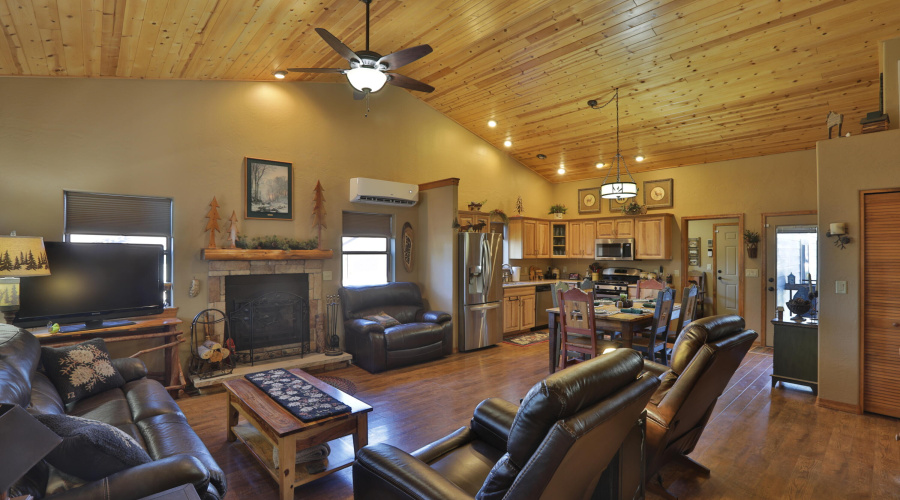 131 Skyhook Road, Pinetop, AZ 85935