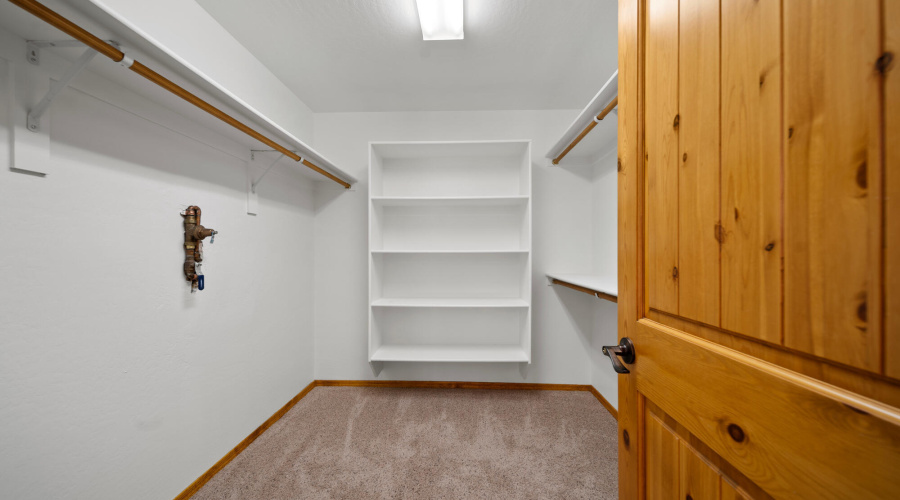 Walk In Closet