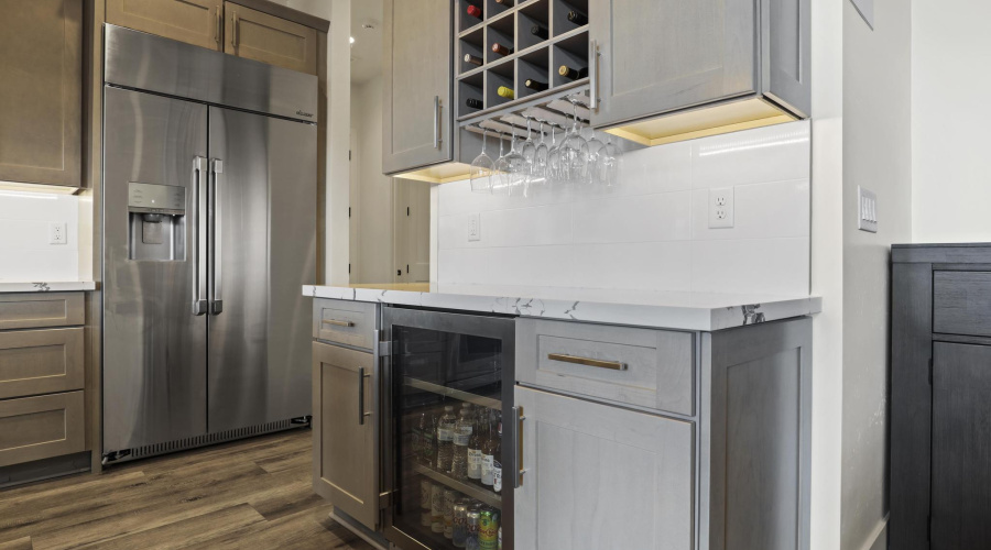 Beverage Bar/ Built in Frige