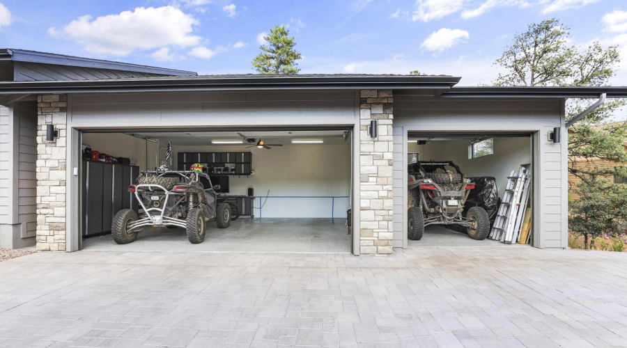 3 Car Garage