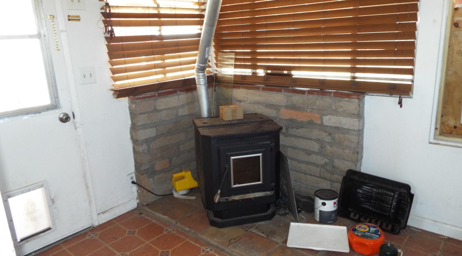 Pellet stove