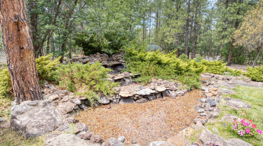 Waterfall feature