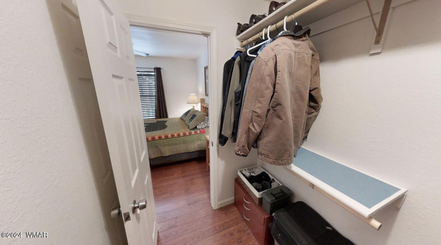 PineCreek_condo_223-Walk-in-Closet 1