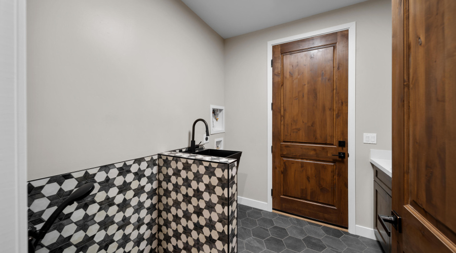 Dog Shower in Laundry Room