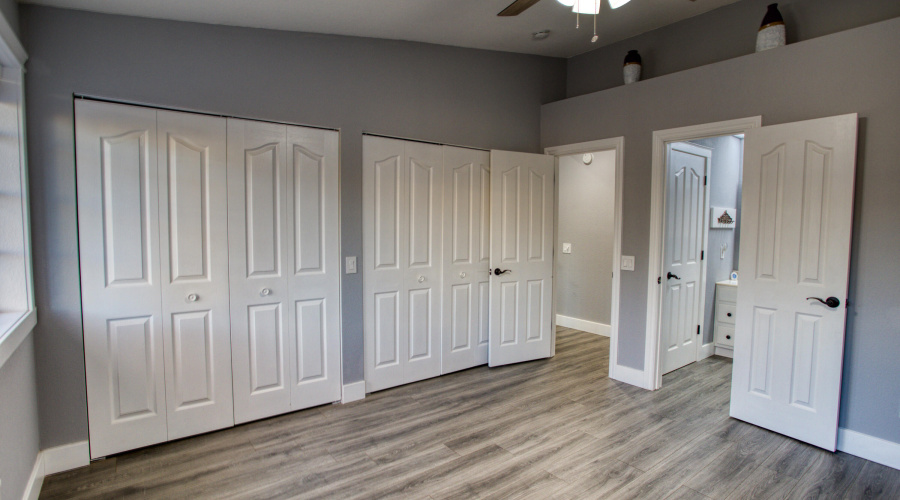 Guest Room w/Fairway Views