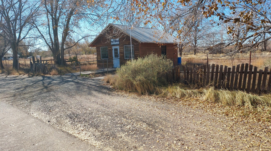 Post office from road