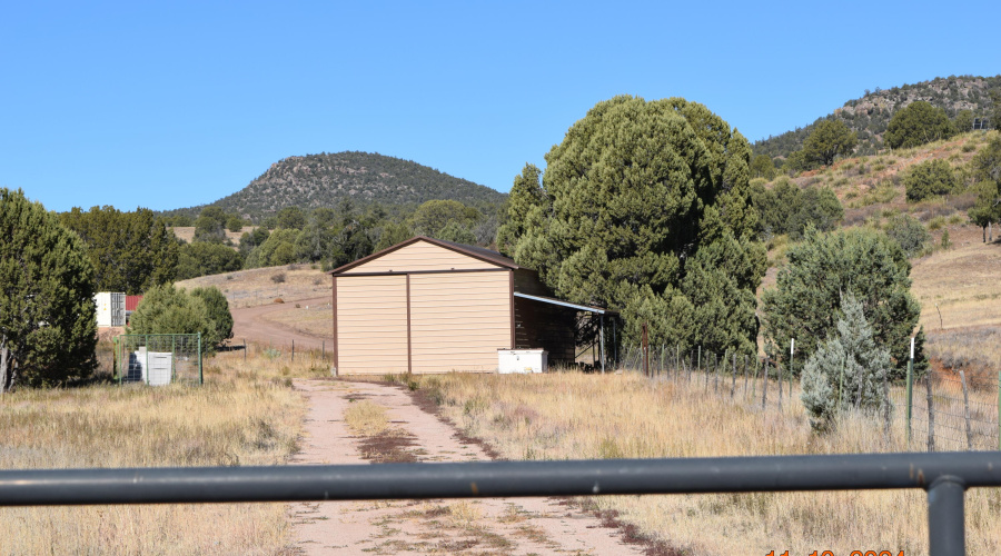 Shop, gate entrance