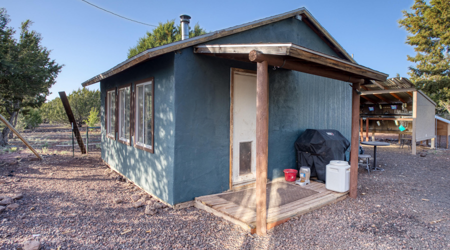 Possible Man Cave/She Shed