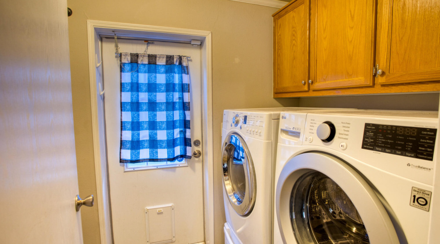 44 Laundry- Mud room