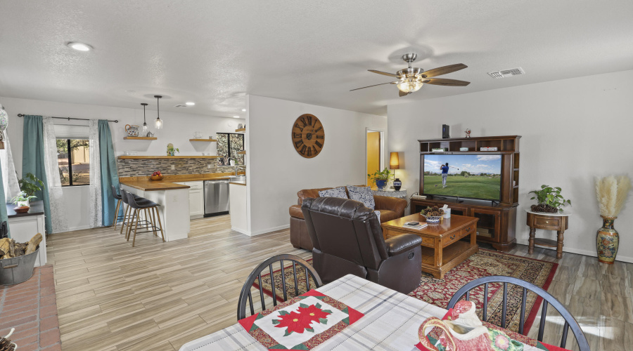 Dining - Kitchen w TV Room