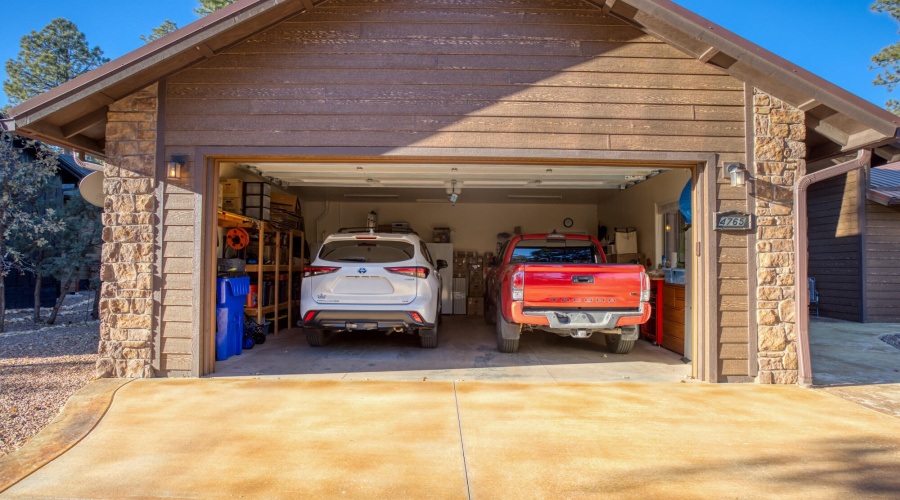 25 GARAGE