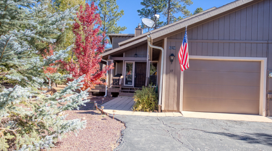 5776 Spruce Circle, Pinetop AZ 85935