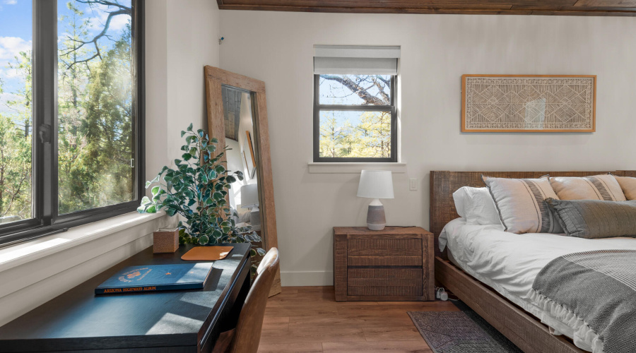 King Size Bed In Master Bedroom