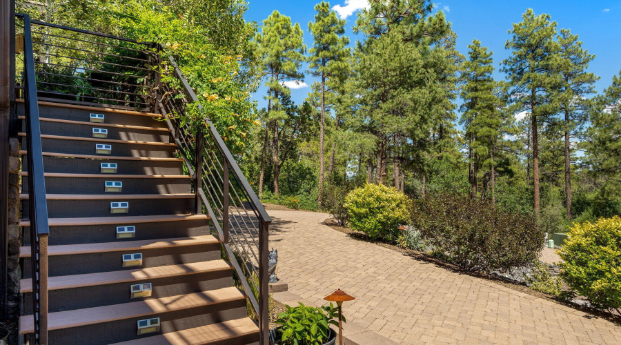 Front Elevation - Circular Driveway