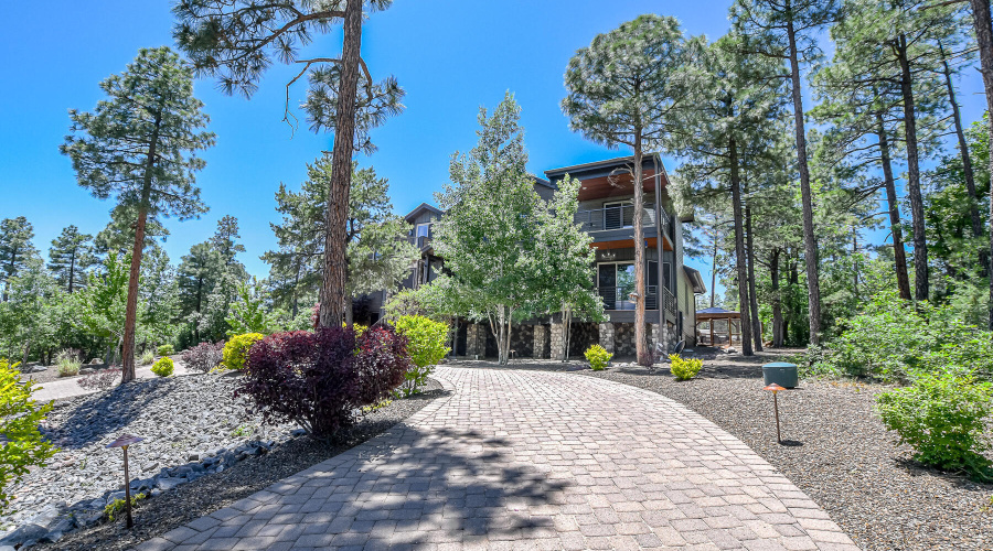 Circular Paver Driveway