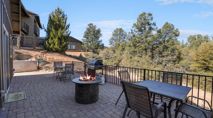 Awesome Pavered Back Patio