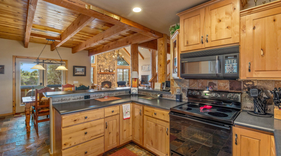 2337PumaCir-HeberOvergaard-AZ-13