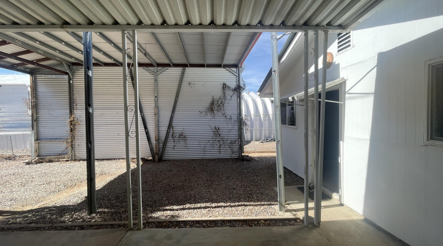 Carport /cabin