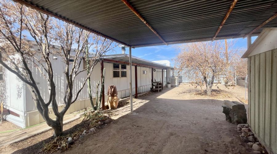 Back yard cov parking