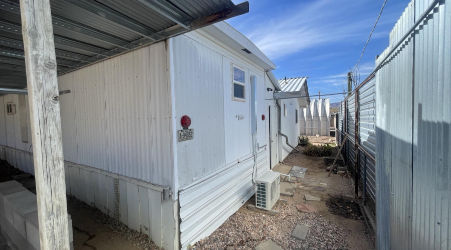 Rear privacy fencing