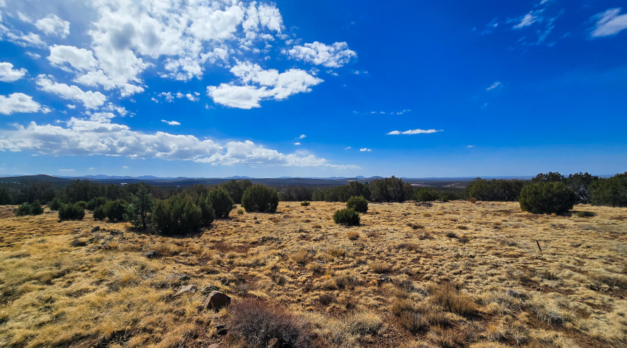 Beautiful land with views for days