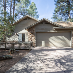 Front fenced patio