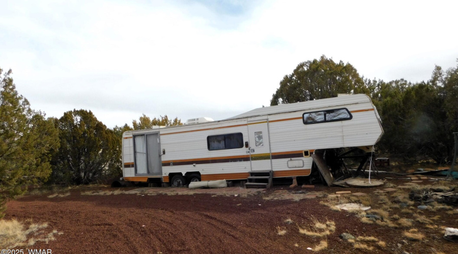 10 COUNTY ROAD 3071 VERNON, AZ 85940 ( A