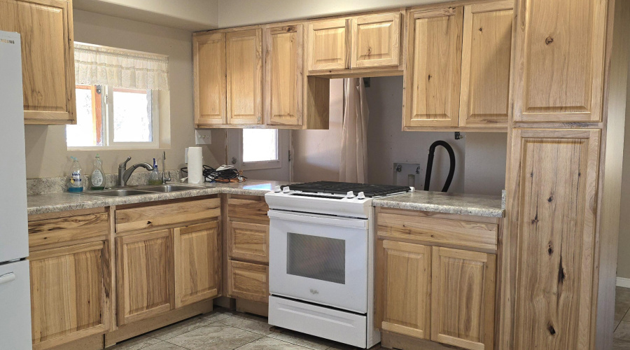 Kitchen twd back door