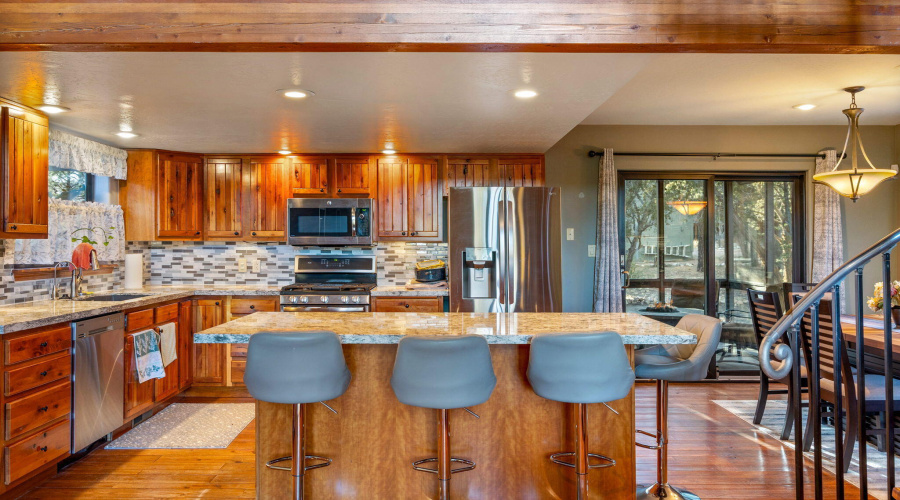 2235EagleLn-Overgaard-AZ-11