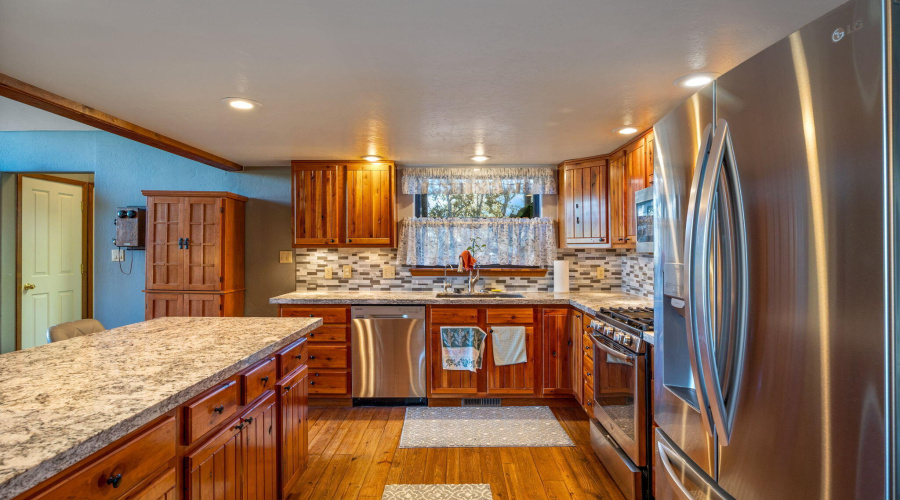 2235EagleLn-Overgaard-AZ-13