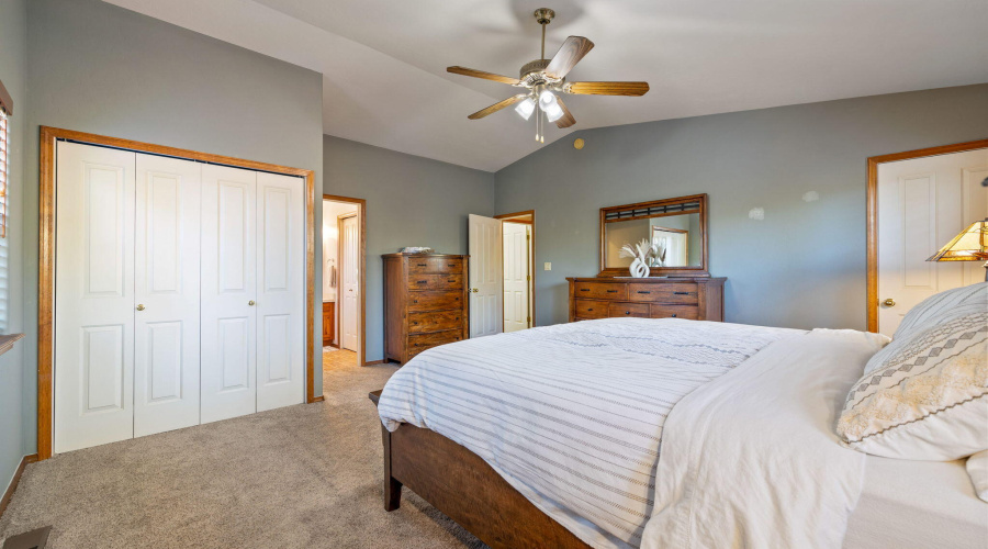 2235EagleLn-Overgaard-AZ-16