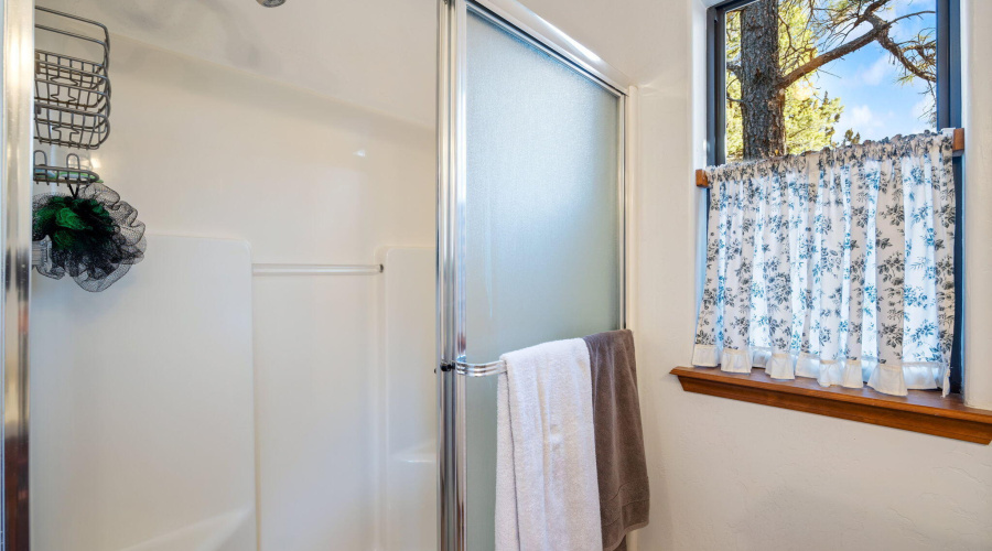 2235EagleLn-Overgaard-AZ-18