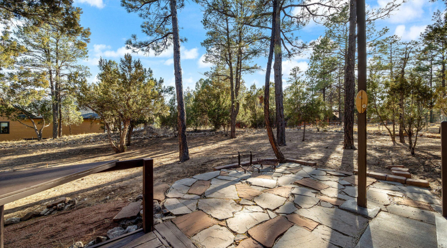 2235EagleLn-Overgaard-AZ-35