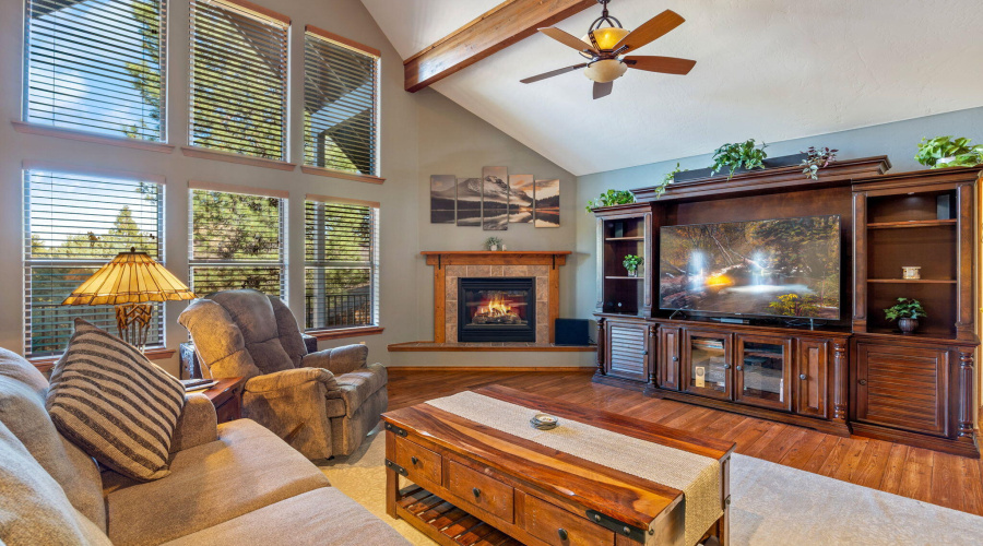 2235EagleLn-Overgaard-AZ-8