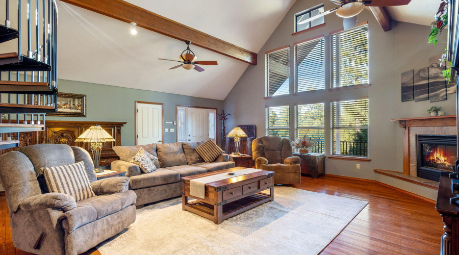 2235EagleLn-Overgaard-AZ-9