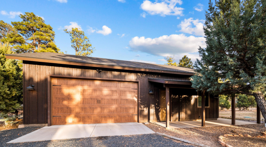 Garage/RV Carport/Casita