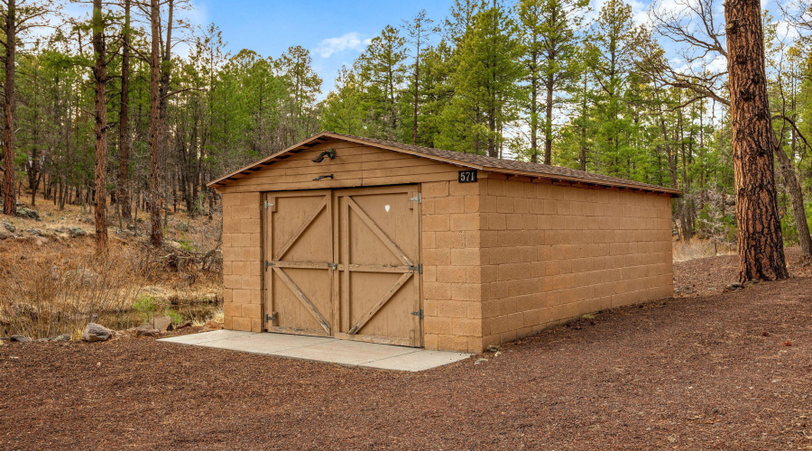 1 car garage.workshop