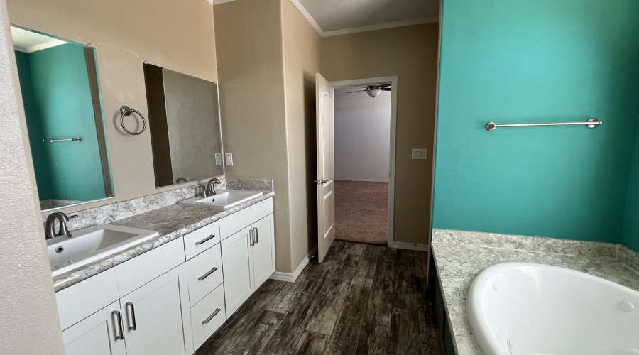 i3qZbM6ZQbKau5737nLh7Q