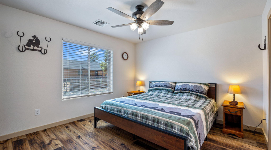 2231SitgreavesDr-Overgaard-AZ-13