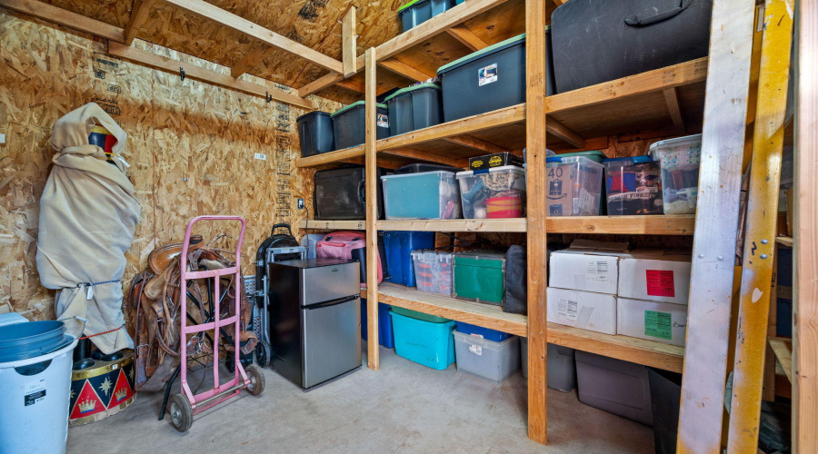 Utility/storage building