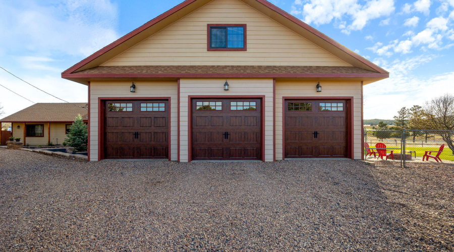 3 car garage