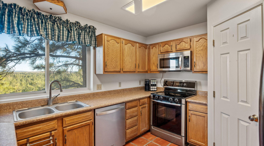 2901RidgeCircle-Heber-AZ-10