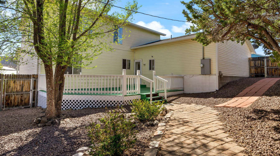 1086CrosbySt-Eagar-AZ-23