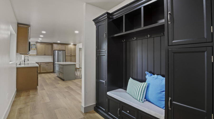 Mudroom/ Entrance from back