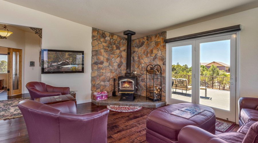 2335VoyagerCir-Overgaard-AZ-15