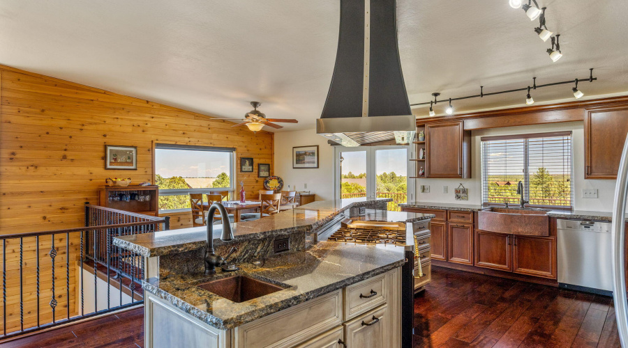 2335VoyagerCir-Overgaard-AZ-22