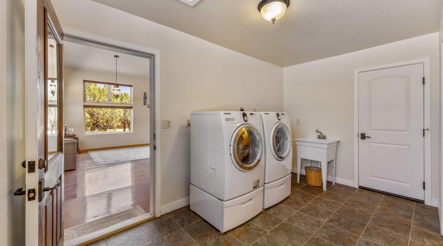 2335VoyagerCir-Overgaard-AZ-5