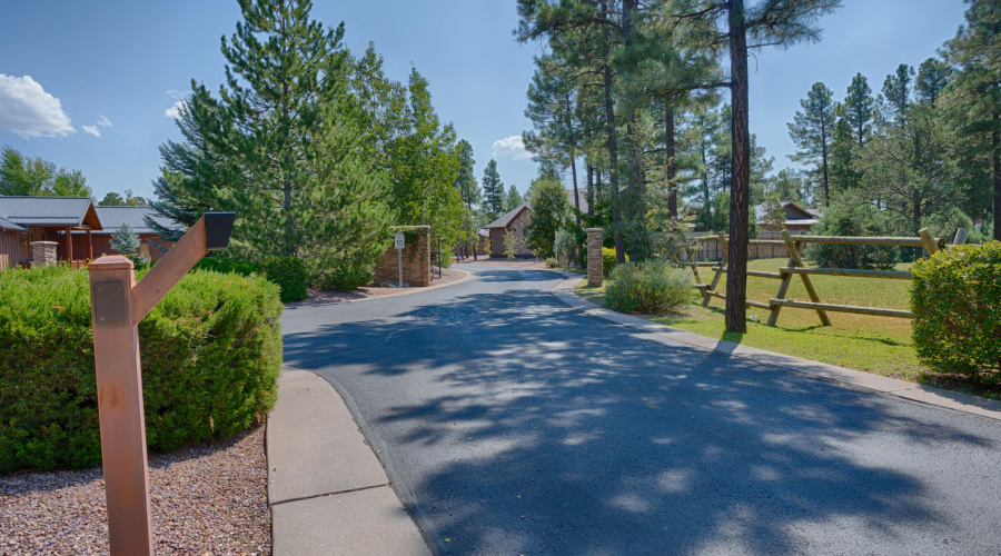 Neighborhood Entry (3)