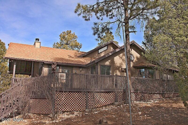 2240 Roundabout Way, Overgaard, Arizona 85933, Bedrooms, ,Bathrooms,Residential,For Sale,Roundabout,254615